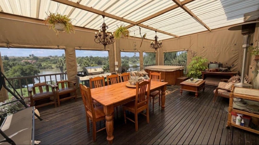 4 Bedroom Property for Sale in Vaal Dam Free State